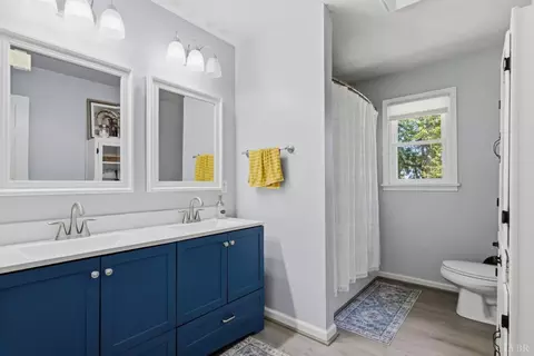 Bath - 208 Crestview Dr, Forest, VA 24551 photo 3 of 7