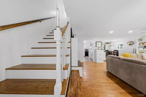 Entry Way - 208 Crestview Dr, Forest, VA 24551 photo 1 of 2