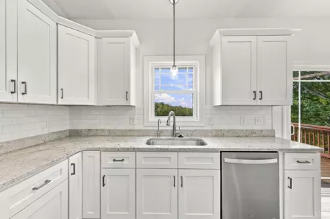 Kitchen - 3850 Coffee Rd, Forest, VA 24551 photo 4 of 4