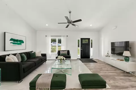 Living - 3850 Coffee Rd, Forest, VA 24551 photo 4 of 7