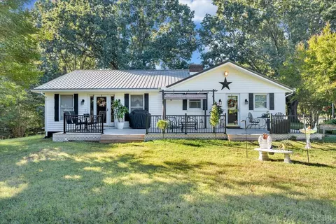 206 Overstreet Ln, Lynchburg, VA 24503