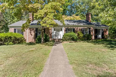 3624 Willow Lawn Dr, Lynchburg, VA 24503