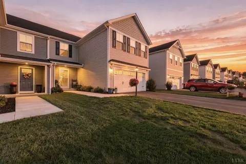 129 Robinia Rd, Lynchburg, VA 24501