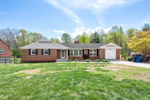 3516 Round Hill Rd, Lynchburg, VA 24503