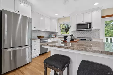 Kitchen - 11094 Leesville Rd, Evington, VA 24550 photo 7 of 10