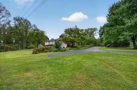 Exterior - 11094 Leesville Rd, Evington, VA 24550 photo 7 of 15