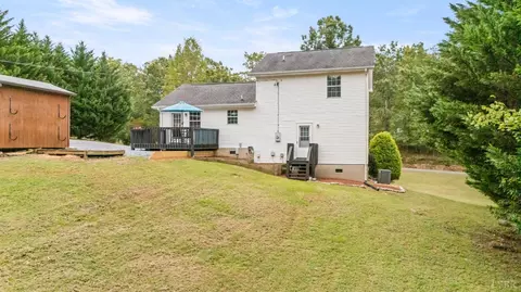 Exterior - 923 Dearborn Rd, Evington, VA 24550 photo 7 of 8