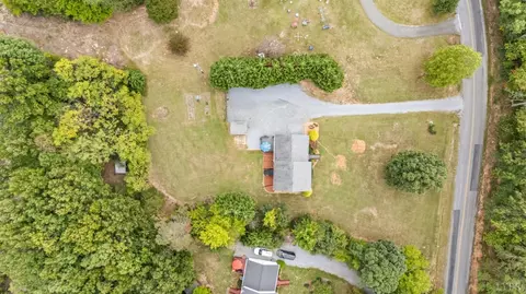 View/Area - 923 Dearborn Rd, Evington, VA 24550 photo 1 of 6