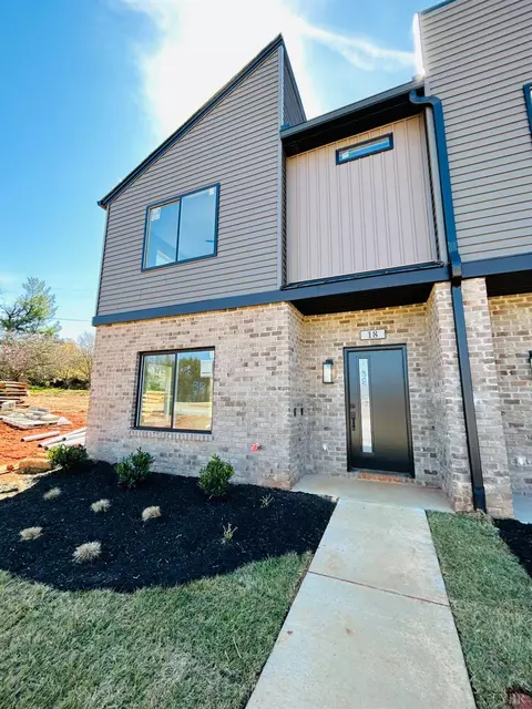 18 Allure Dr, Rustburg, VA 24588