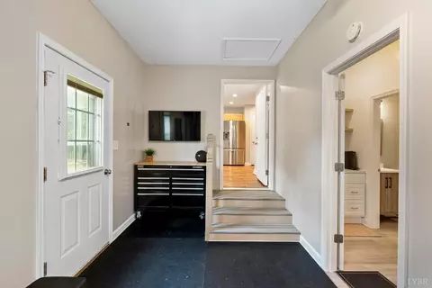 Entry Way - 3726 White Rd, Forest, VA 24551 photo 3 of 7