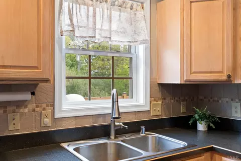 Kitchen - 3726 White Rd, Forest, VA 24551 photo 3 of 5