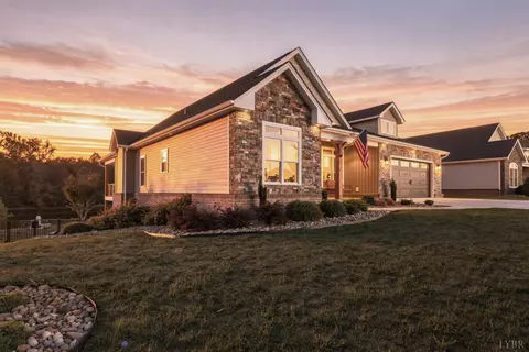 1201 Snowfield Cir, Lynchburg, VA 24503