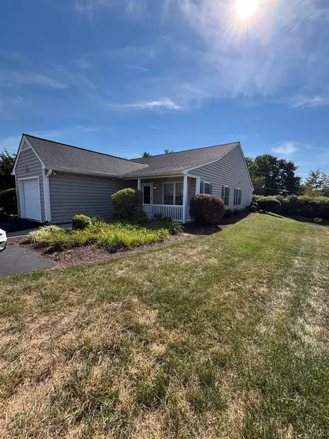 1155 Jefferson Oaks Ct, Forest, VA 24551