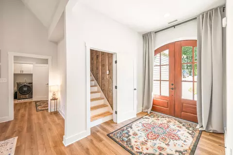 Entry Way - 4424 Goode Rd, Goode, VA 24556 photo 4 of 10