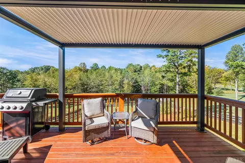 Exterior - 4424 Goode Rd, Goode, VA 24556 photo 3 of 12