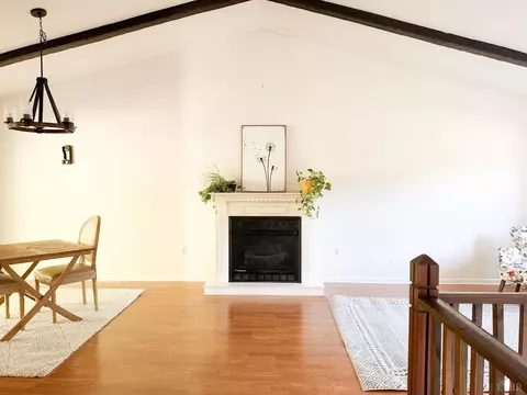 Living - 110 Maplewood Dr, Forest, VA 24551 photo 3 of 10