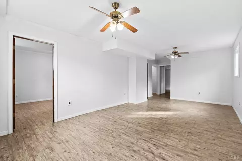 Living - 110 Maplewood Dr, Forest, VA 24551 photo 10 of 10