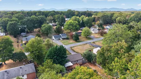View/Area - 110 Maplewood Dr, Forest, VA 24551 photo 2 of 5