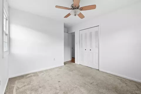 Bedroom - 110 Maplewood Dr, Forest, VA 24551 photo 4 of 8