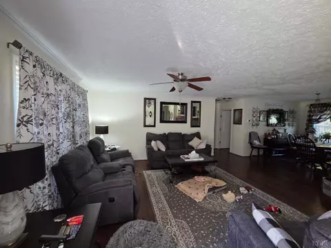 Living - 4243 Tye River Rd, Amherst, VA 24521 photo 1 of 2