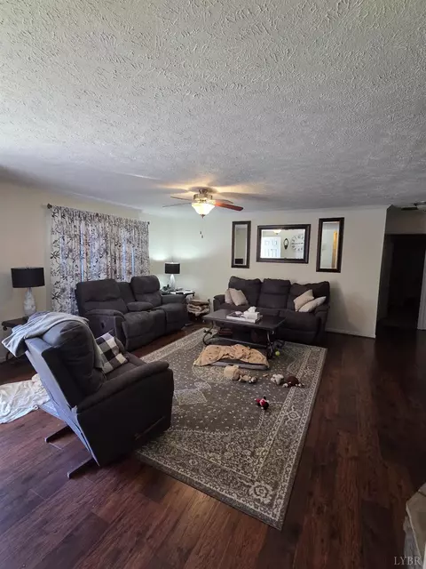 Living - 4243 Tye River Rd, Amherst, VA 24521 photo 2 of 2