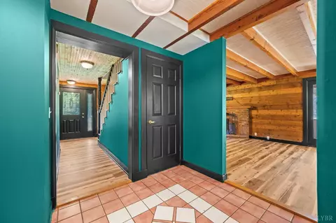 Entry Way - 600 Bridgewater Ln, Ferrum, VA 24088 photo 3 of 6