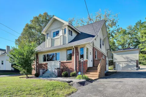 7760 Williamson Rd, Roanoke, VA 24019
