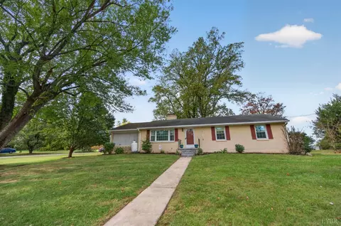1419 Nelson Dr, Lynchburg, VA 24502