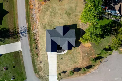 View/Area - 12 Mosby Ct, Rustburg, VA 24588 photo 4 of 12
