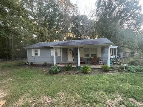 50 Milden Rd, Farmville, VA 23901