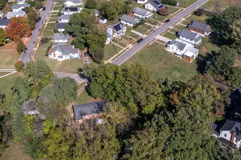 216 Mcwane Cir, Lynchburg, VA 24501