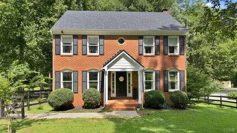1300 Boonsboro Pl, Lynchburg, VA 24503