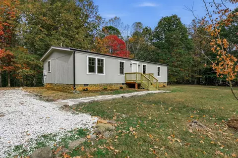Exterior - 409 Mansion Way, Amherst, VA 24521 photo 4 of 7