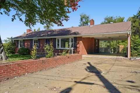 705 Pinecrest Ave, Bedford, VA 24523