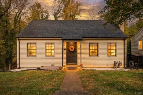 319 Warwick Ln, Lynchburg, VA 24503