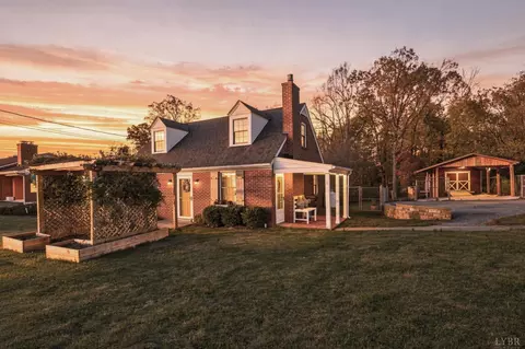 544 Pine Dr, Lynchburg, VA 24503