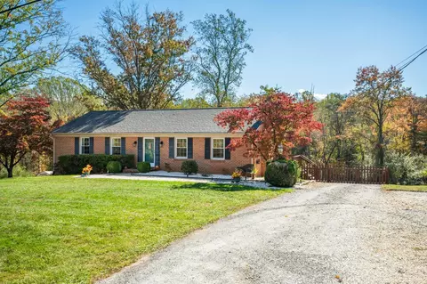 Exterior - 677 Kenmore Rd, Amherst, VA 24521 photo 11 of 15