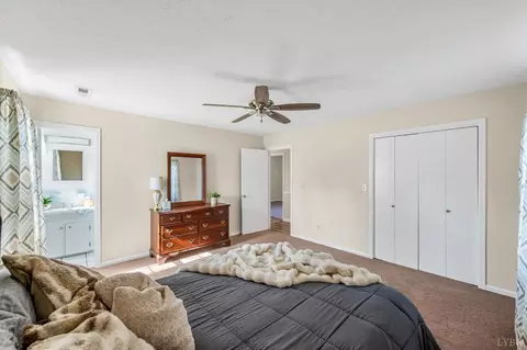 Bedroom - 677 Kenmore Rd, Amherst, VA 24521 photo 1 of 6