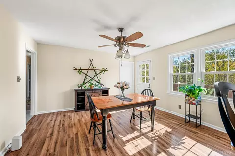 Dining - 677 Kenmore Rd, Amherst, VA 24521 photo 3 of 3