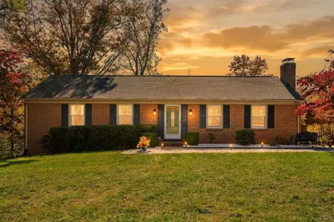 Exterior - 677 Kenmore Rd, Amherst, VA 24521 photo 15 of 15