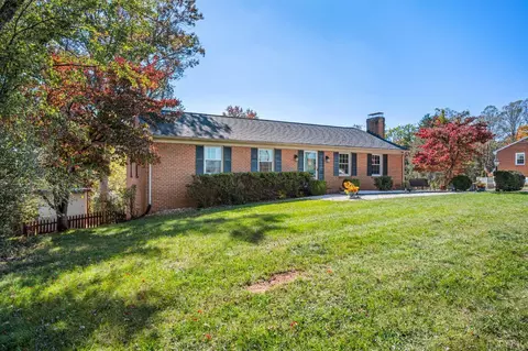 Exterior - 677 Kenmore Rd, Amherst, VA 24521 photo 12 of 15