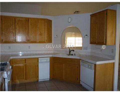 681 Kirkwall St, Henderson, NV 89002 photo 3