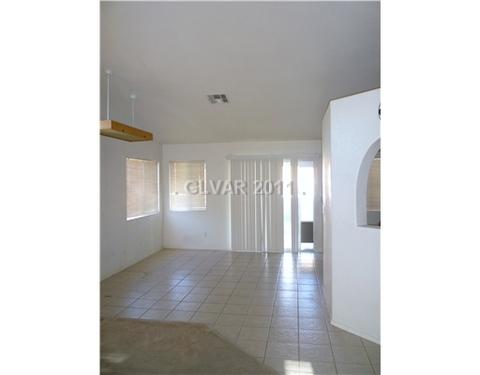 681 Kirkwall St, Henderson, NV 89002 photo 5