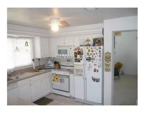 2197 Eaglecloud Dr, Henderson, NV 89074 photo 6