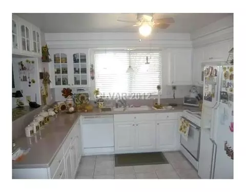 2197 Eaglecloud Dr, Henderson, NV 89074 photo 11