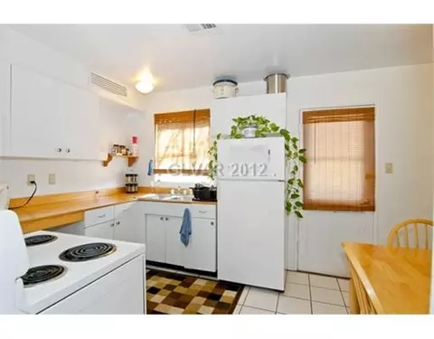 422 W Basic Rd, Henderson, NV 89015 photo 4