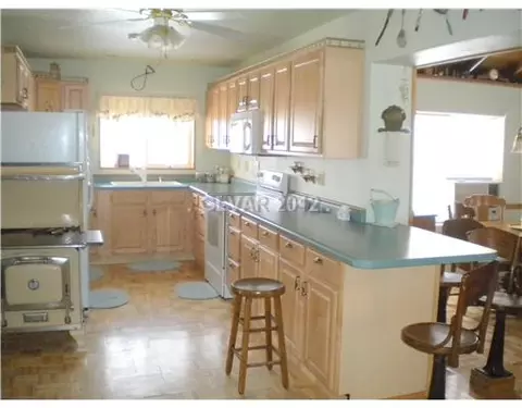 1829 Campton, Ely, NV 89301 photo 2