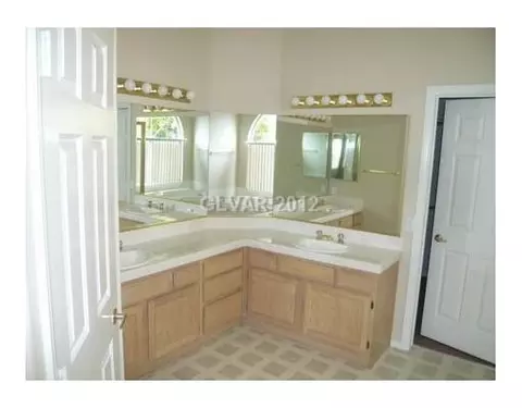 165 Adomeit Dr, Henderson, NV 89074 photo 10