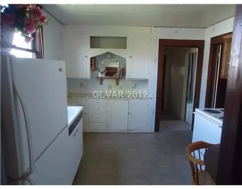 840 Lyons, Ely, NV 89301 photo 3
