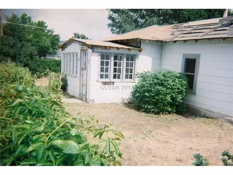 1085 Lyons, Ely, NV 89301 photo 4